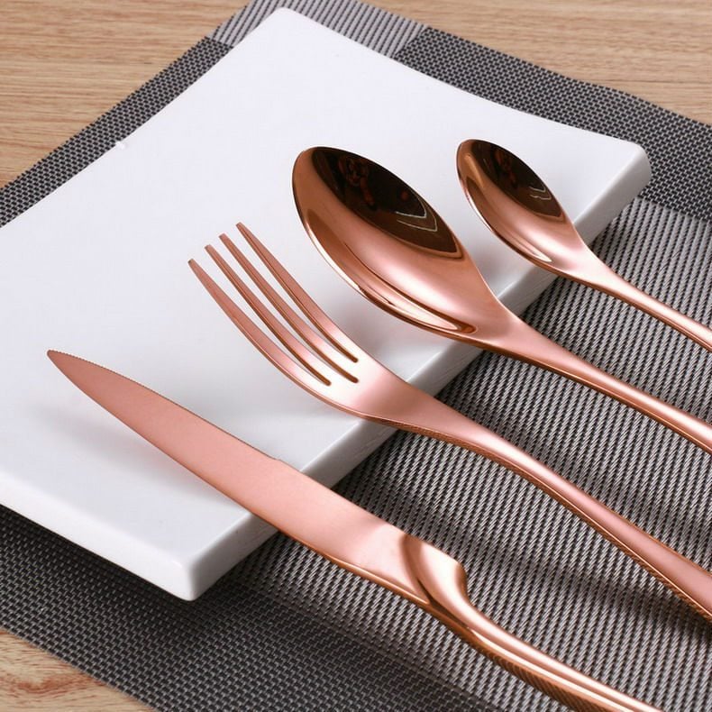 24 Pieces Luxury PVD Silverware Rose Gold Color Metal Cutlery 18
